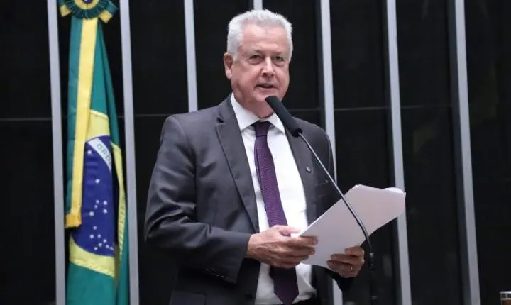 Câmara aprova novas regras para proteger a indústria nacional; texto segue para o Senado