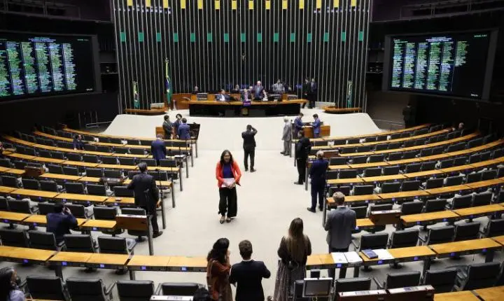 Câmara dos Deputados acelera tramitação de quatro projetos de lei