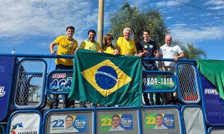 Carreata em Luziânia mobiliza milhares de veículos para Flávio Bolsonaro