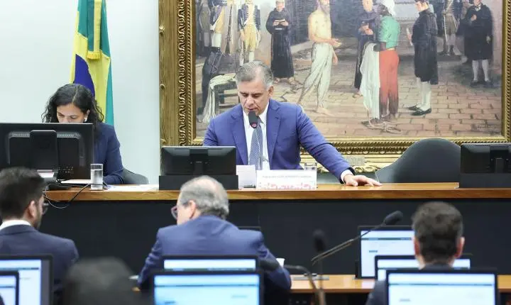 CCJ da Câmara aprova fim da aposentadoria compulsória como punição para juízes