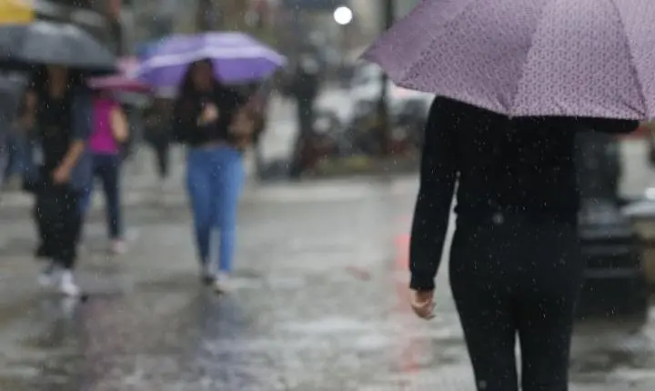 Forte chuva afeta aproximadamente 700 residências na área de Sorocaba