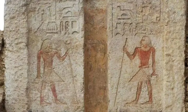 Cientistas acham tumba egípcia de 4 mil anos com misteriosa porta falsa