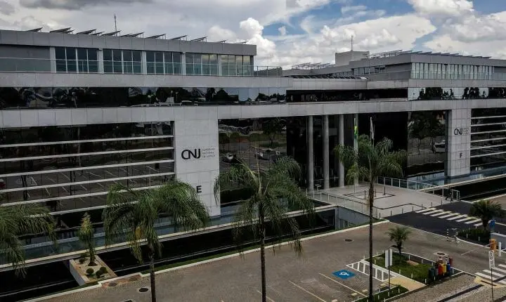 Cnj acaba com aposentadoria compulsória como punição máxima para magistrados