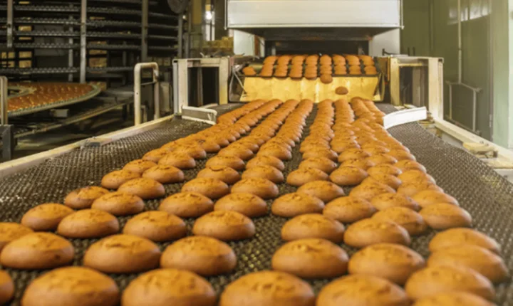 Setor de panificação em Minas Gerais oferece 30 mil vagas e adota pão congelado