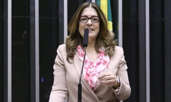 Mulheres da pesca artesanal terão acesso a direitos sociais e previdenciários após aprovação na Câmara
