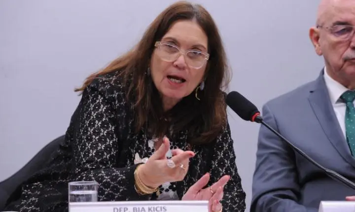 CCJ aprova ações educativas e campanha nacional sobre fibromialgia