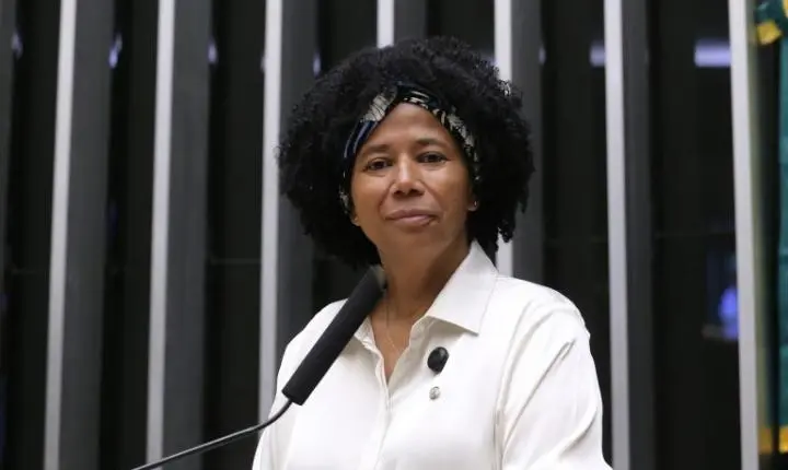 Comissão de educação aprova ampliação da capacitação em primeiros socorros para alunos com necessidades específicas no ambiente escolar