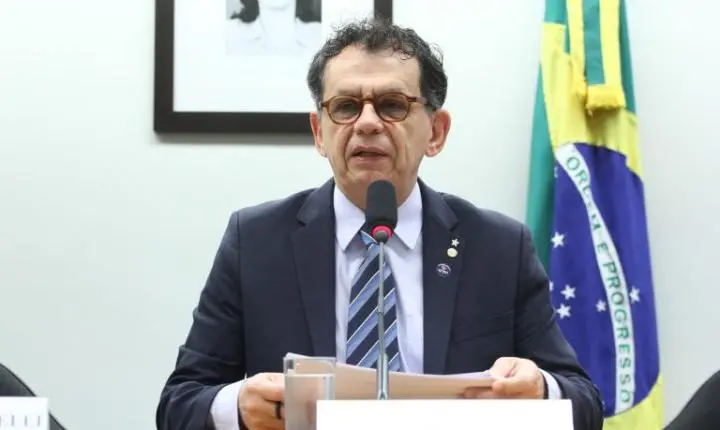 Comissão da Câmara aprova gratuidade na emissão de documentos pessoais para pessoas idosas