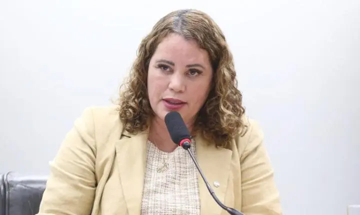 Comissão da Câmara aprova política nacional para fortalecer saúde na escola