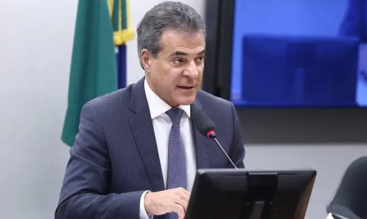 Comissão da Câmara aprova aceleração de desconto de máquinas novas em impostos