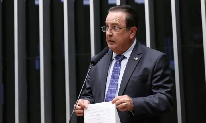Comissão da Câmara aprova extensão de estágio para auxiliar na transição ao mercado de trabalho