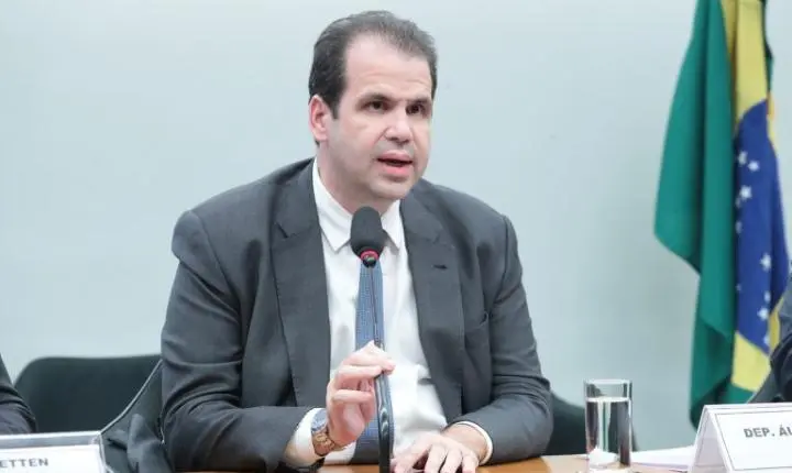 CCJ aprova desembarque de ônibus fora do ponto para grupos vulneráveis à noite