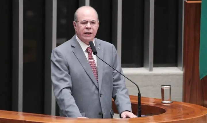 Comissão da Câmara aprova uso de royalties do petróleo para financiar tarifa zero no transporte público