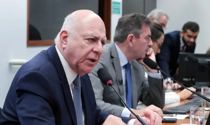 Câmara aprova PEC que institui fundos para Sul e Sudeste