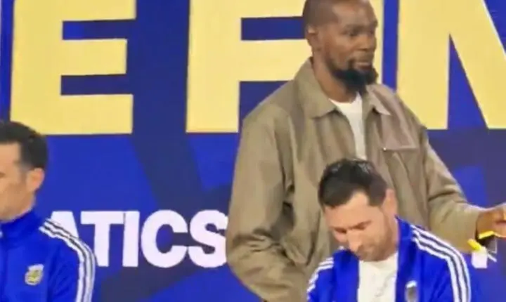 Kevin Durant ignora Messi em evento da Fifa pré-final da Copa