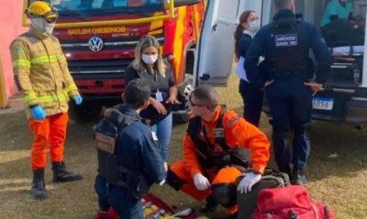 Menina de 4 anos é socorrida pelo Corpo de Bombeiros após picada de jararaca em Cavalcante
