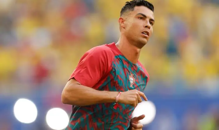 Cristiano Ronaldo surpreende fãs e aparece ruivo nas redes sociais do Al-Nassr
