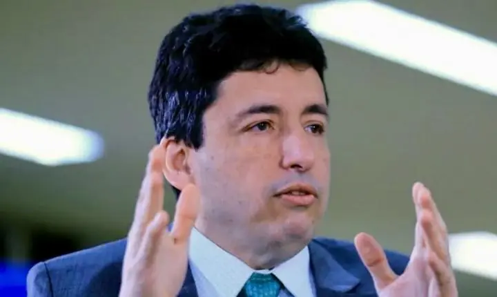 Daniel Vilela define Adriano Rocha Lima como vice para as eleições de 2026 em Goiás
