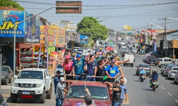 Daniel Vilela lidera carreata na divisa entre Goiânia e Aparecida de Goiânia