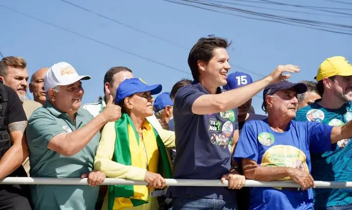 Carreata de Daniel Vilela em Goiânia percorre 16 km na Região Noroeste