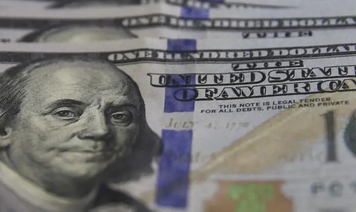 Déficit externo do Brasil atinge R$ 1,8 bilhão em abril