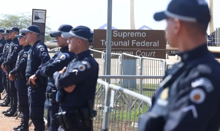Flávio dino cuestiona ato de fachin no supremo tribunal federal e pede julgamento