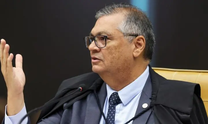 Flávio Dino retira o sigilo de apuração sobre o filme Dark Horse