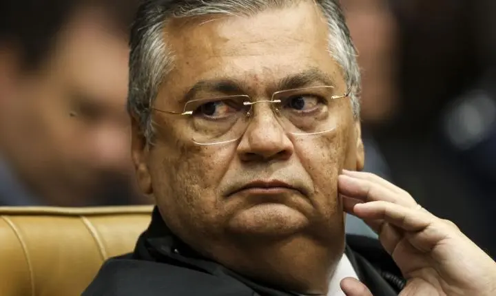 Ministro Flávio Dino relata ameaça de morte por funcionária de companhia aérea