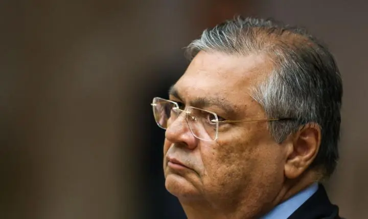 STF adia decisão sobre royalties do petróleo após pedido de vista de Dino