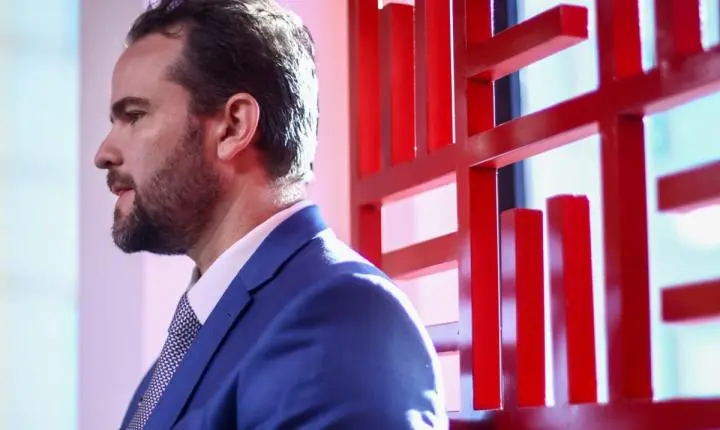 Dario Durigan defende o Arcabouço Fiscal para assegurar a credibilidade econômica