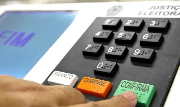 Sem declaração de bens, 6,9 mil candidatos disputam as Eleições 2026