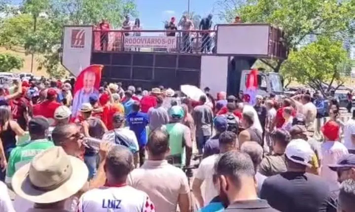 Rodoviários aprovam greve geral no DF a partir desta segunda-feira