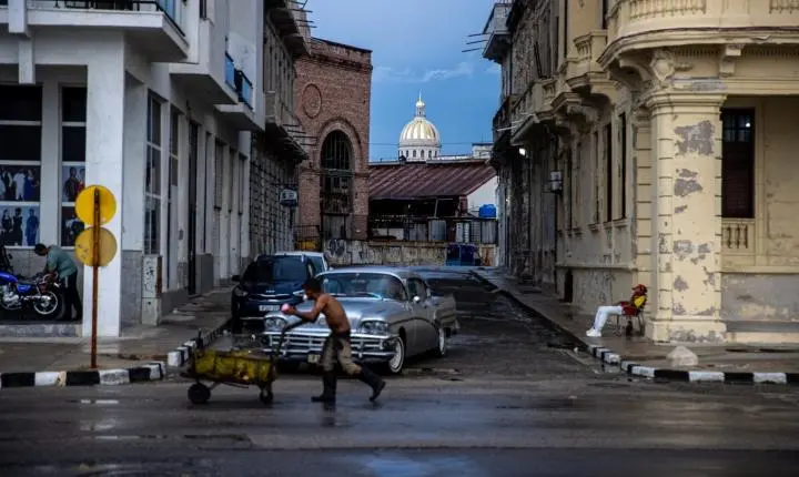 Embaixada dos EUA alerta para surto de diarreia em Cuba após apagões