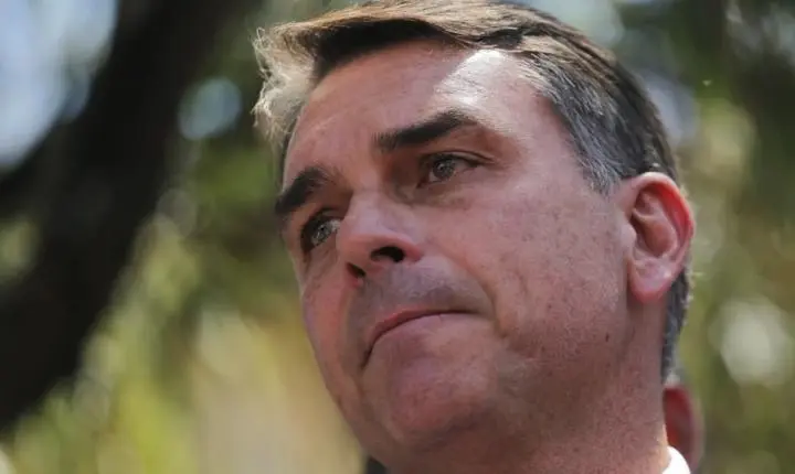 Empresários criticam Flávio por apoiar o fim da escala 6x1 na indústria