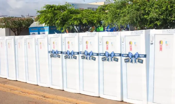Equatorial Goiás promove mutirão em Águas Frias com troca de lâmpadas e sorteio de geladeiras