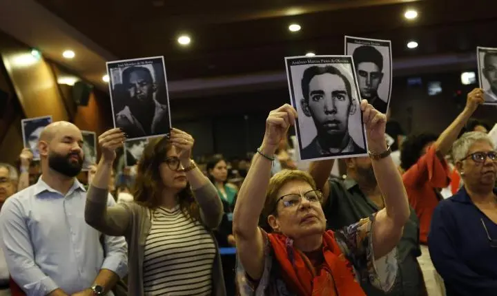 Estado entrega certidões de óbito retificadas para famílias de vítimas da ditadura militar