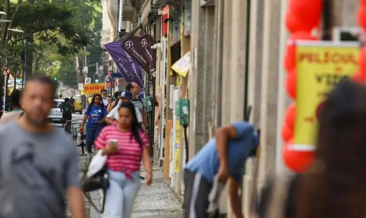 Fim da escala 6x1 traz esperança de mais tempo livre para os brasileiros