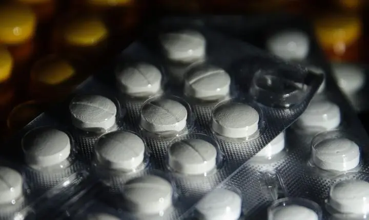 Fiocruz passará a fabricar medicamento de alto custo para esclerose no SUS