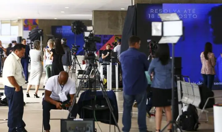 Fórum nacional lança carta de compromisso pela comunicação democrática no Brasil
