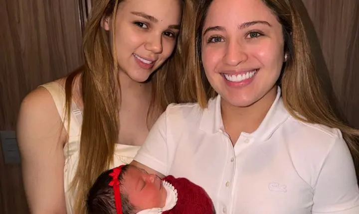 Mari Fernandez compartilha fotos inéditas da família e encanta os fãs