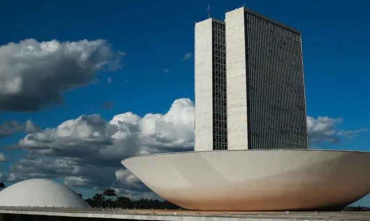 Frente Ambientalista apresenta guia para a agenda do Congresso