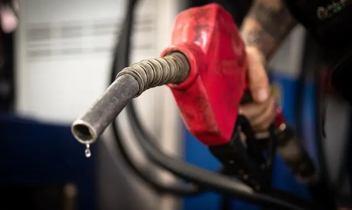 Aumento do ICMS deixará gasolina, diesel e gás mais caros no DF