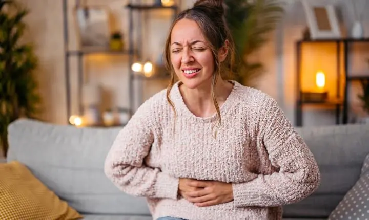 Especialista revela os principais sintomas que indicam quadros de endometriose