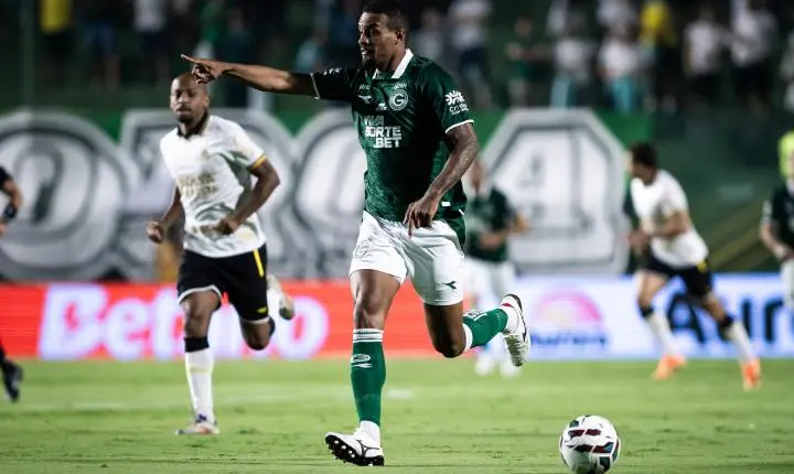Goiás visita o Criciúma na Série B de olho em vaga no G-6 da competição