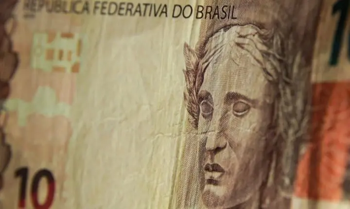 Fast Shop é multada em valor recorde de R$ 1 bilhão pelo governo de SP