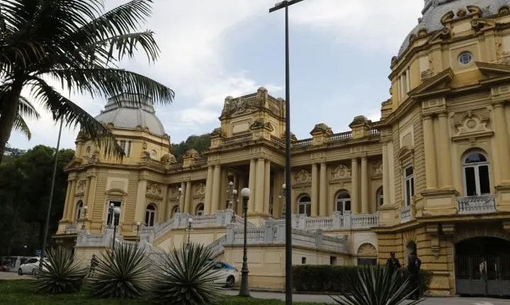 Governo do Rio exonera comissionados e substitui diretores do Instituto Rio Metrópole