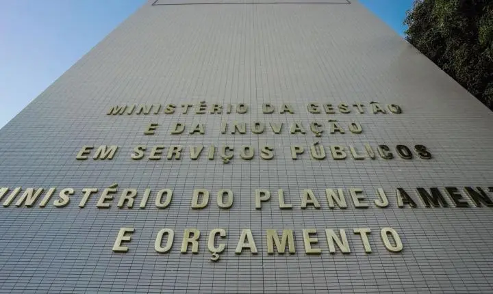 Governo autoriza crédito suplementar de R$ 5,1 bilhões para saúde e BPC