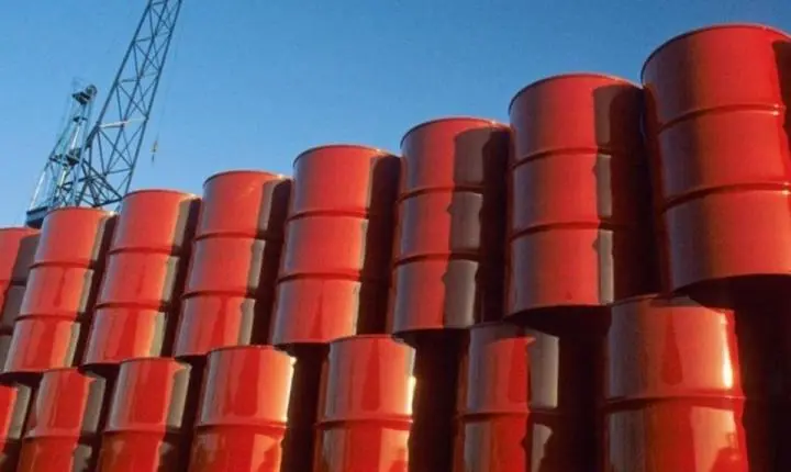 Governo prorroga imposto de exportação de 12% sobre o petróleo