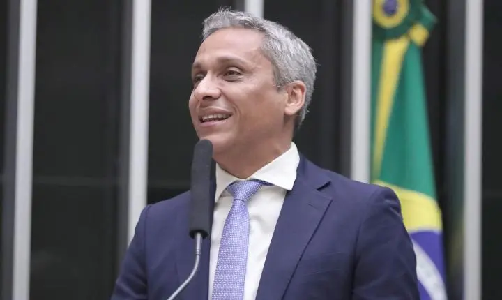 Gustavo Gayer se consolida como uma das principais lideranças da direita em Goiás após vitória para o Senado