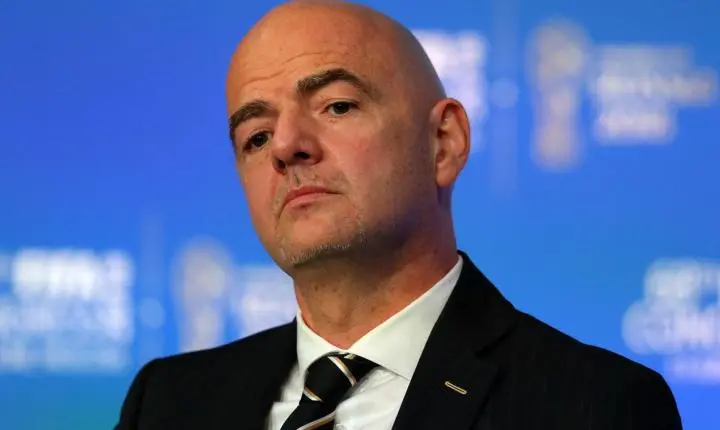 Gianni Infantino desiste de investimentos privados na Fifa após forte pressão